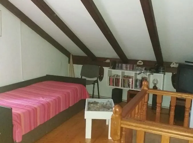 House With A Parking Space - 18805 Holiday home *