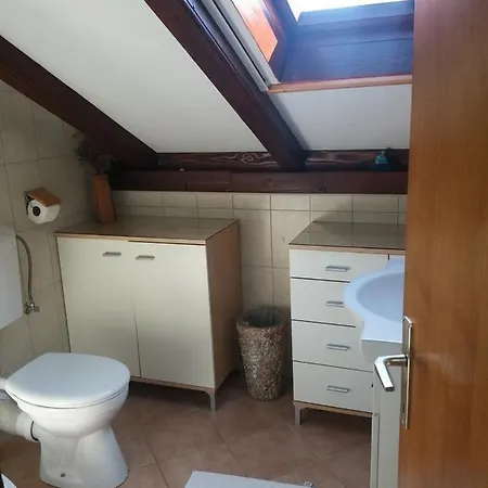 House With A Parking Space - 18805 *