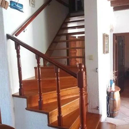 House With A Parking Space - 18805 Prázdninový dům Olib